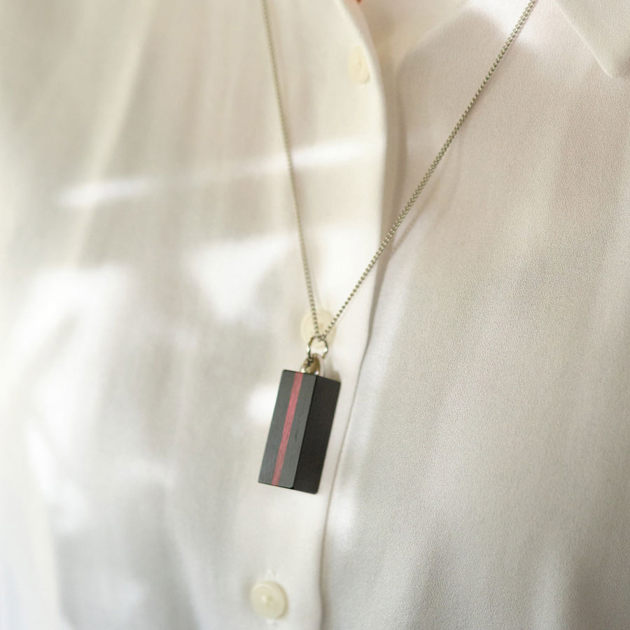 納骨ペンダント小町-黒檀と紫