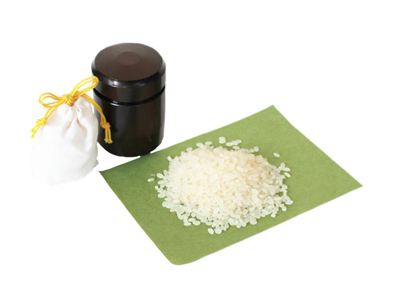 ミニ骨壷なごみの納骨容量は70cc