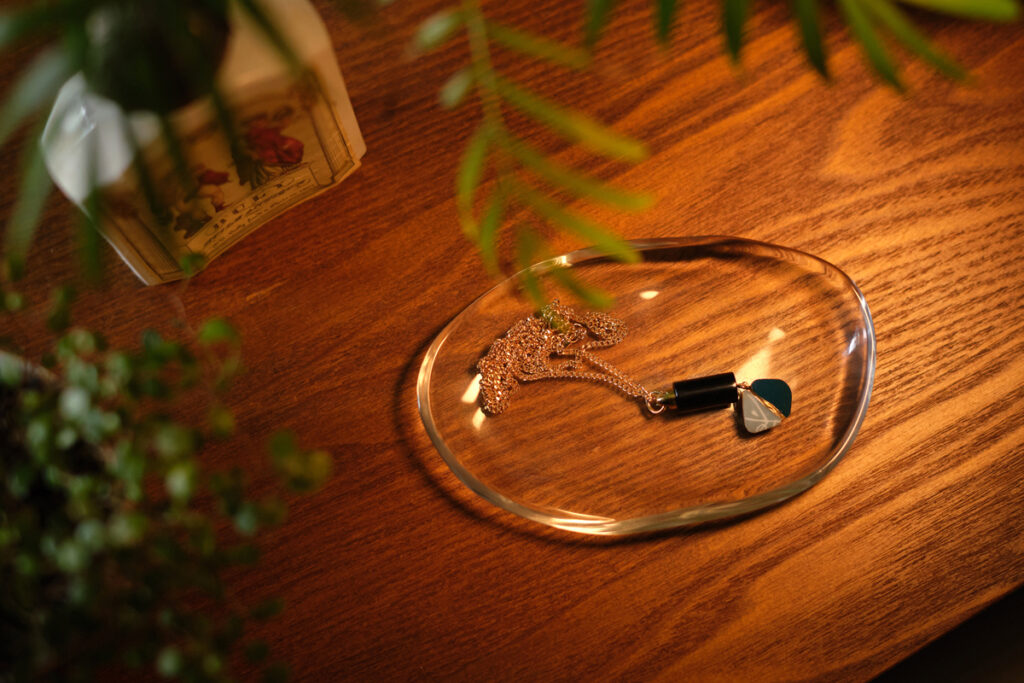 ライトの下の「ふたり」